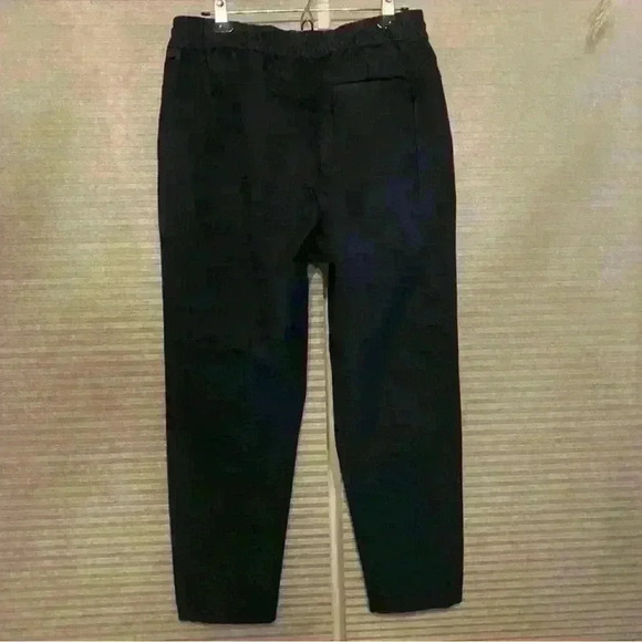 Lululemon Bowline Pant *Utilitech 30"
True Navy Mens Large Drawstring Pockets - Picture 3 of 8